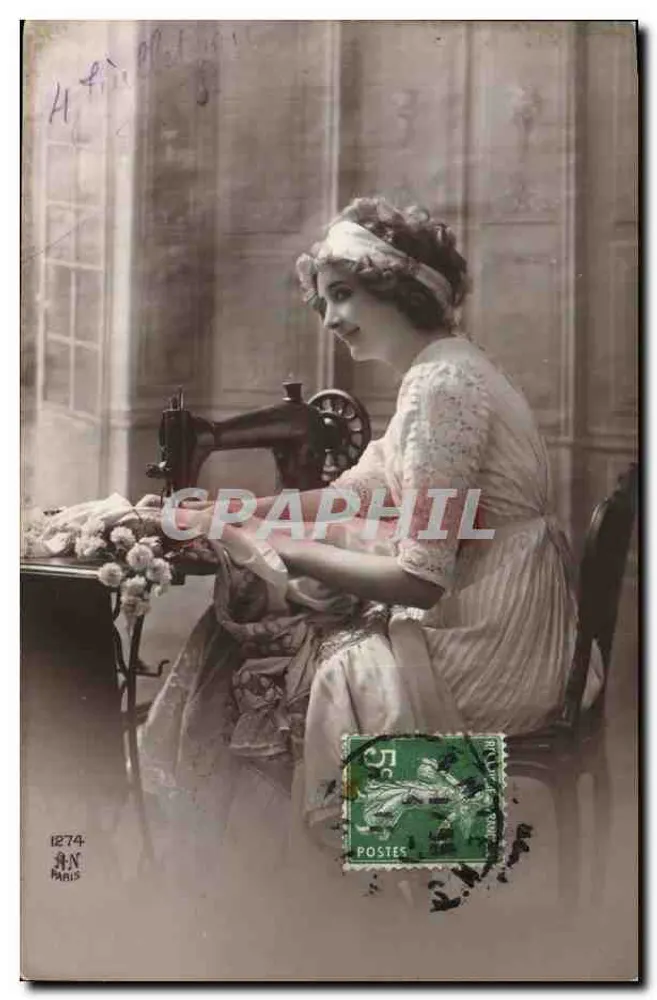 Mulher à máquina de costura — cena de vida doméstica — editor H. Pinel, Paris, n° 1274 - Frente