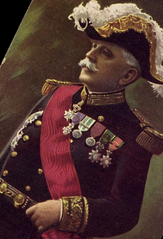Portrait d'un officier — en uniforme militaire orné de décorations — éditeur non visible - Frente