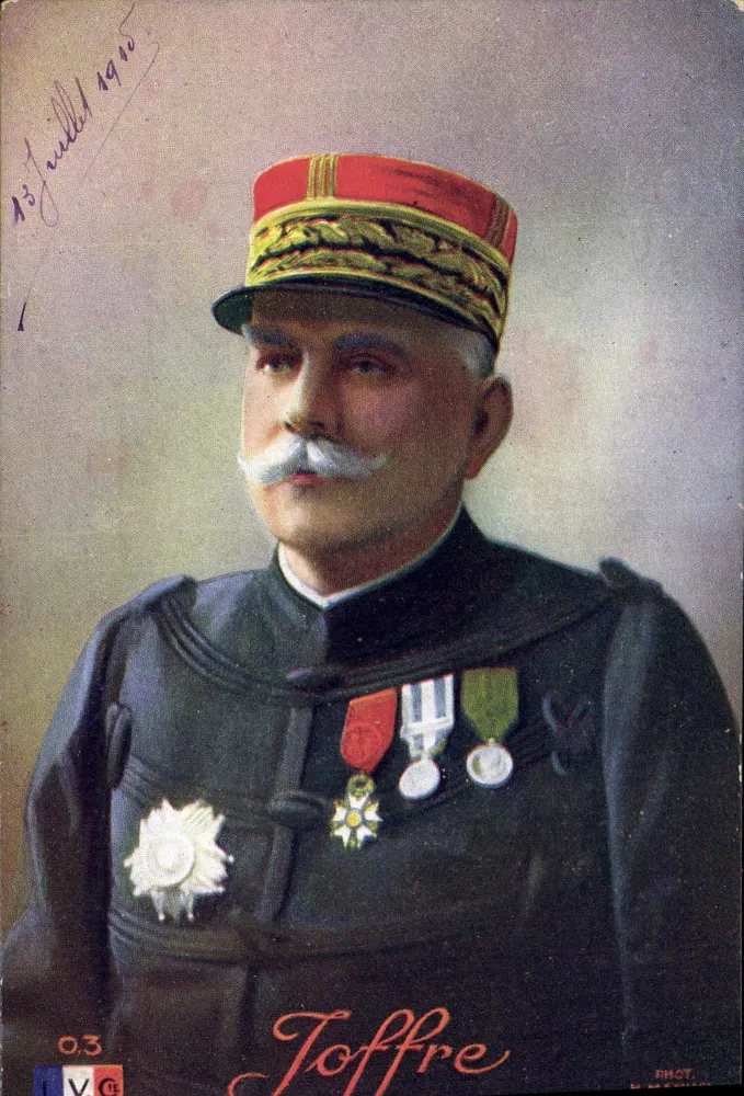 Geral Joffre — Retrato militar — Fot. R. MÉTAYER - Frente