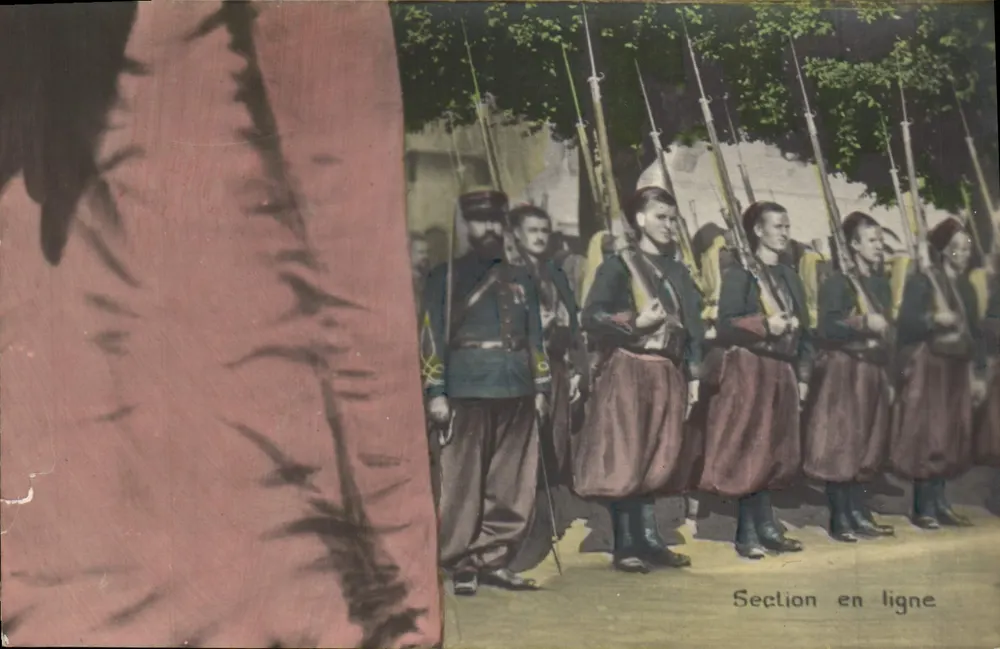 Linienabschnitt — Soldaten in Formation — Verlag unbekannt - Vorderseite