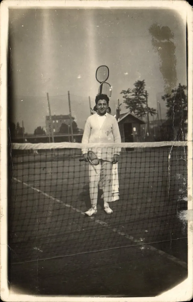 Joueur de tennis — sur court extérieur — éditeur inconnu - Frente