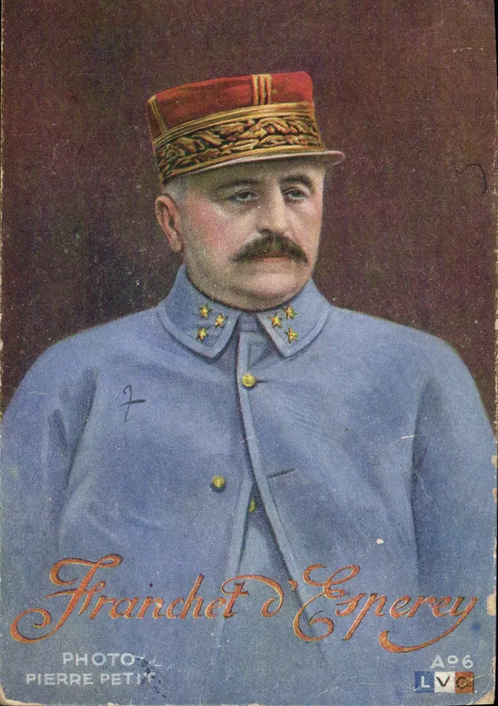 Franchet d'Esperey — portrait militaire en uniforme bleu — éditeur PHOTO PIERRE PETIT, n° A96 - Frente