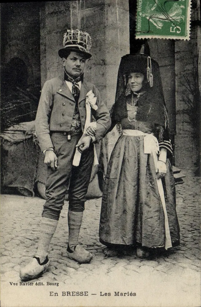 In BRESSE — Die Brautpaare — Vve Ravier Verlag, Bourg - Vorderseite