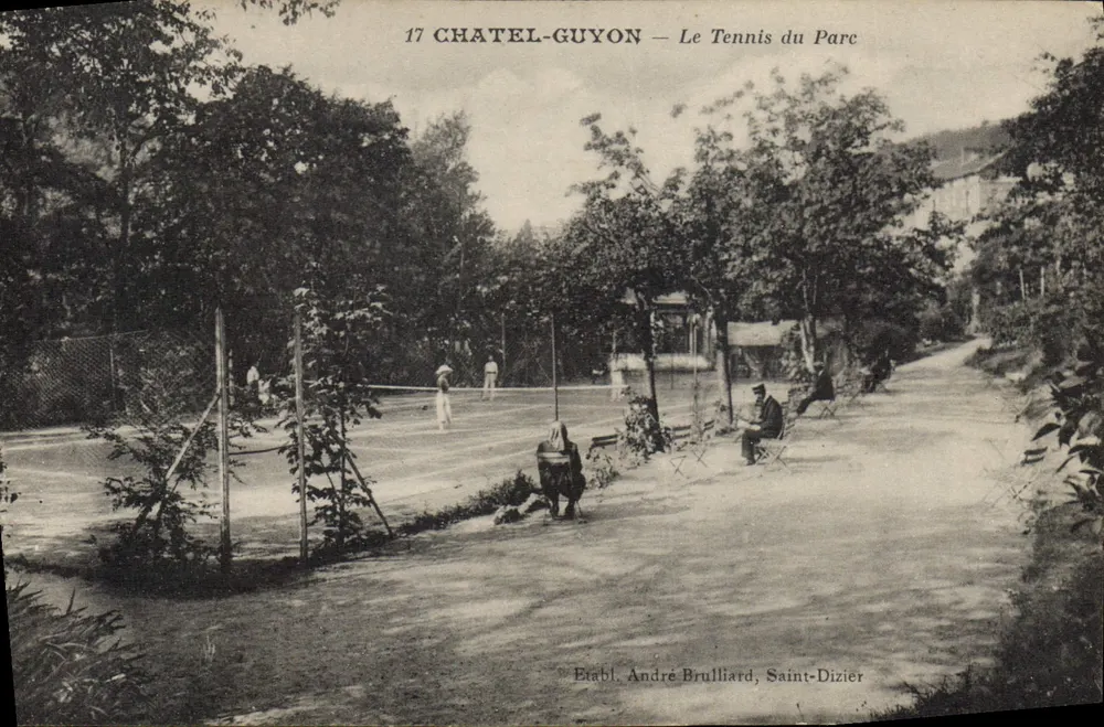 Châtel-Guyon — O Tênis do Parque — Estabelecimento André Brulliard, Saint-Dizier - Frente