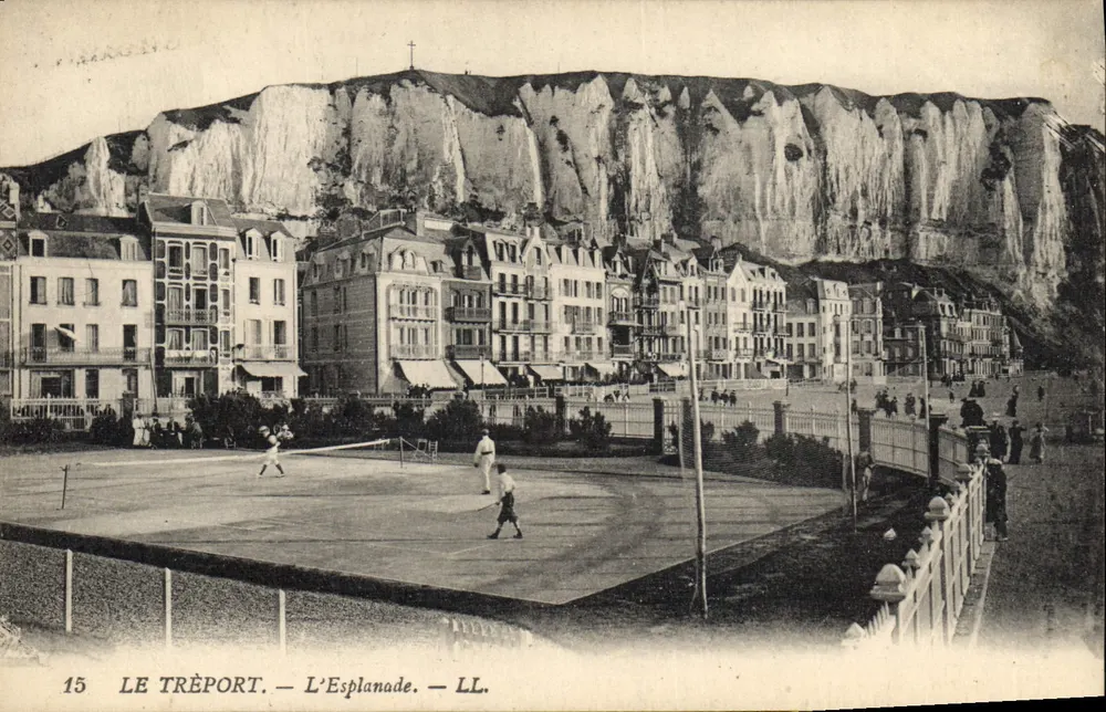 Le Tréport — L'Esplanade — LL. — N°15 - Voorkant