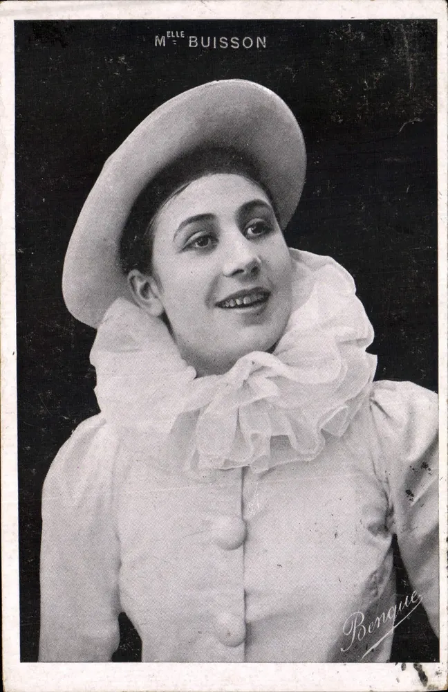 Mme Buisson — Retrato em traje de atriz — Editor Benque - Frente