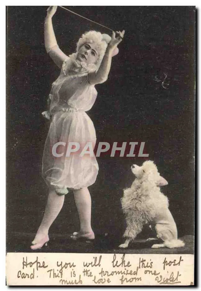 Femme en robe légère et chien blanc — scène de cirque — éditeur S. 3980 - Frente