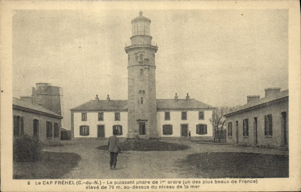 Kap Fréhel (C.-du-N.) — Potężny fary 1. klasy (jeden z najpiękniejszych we Francji) — wydawca Sol. A. Benjamins - Awers