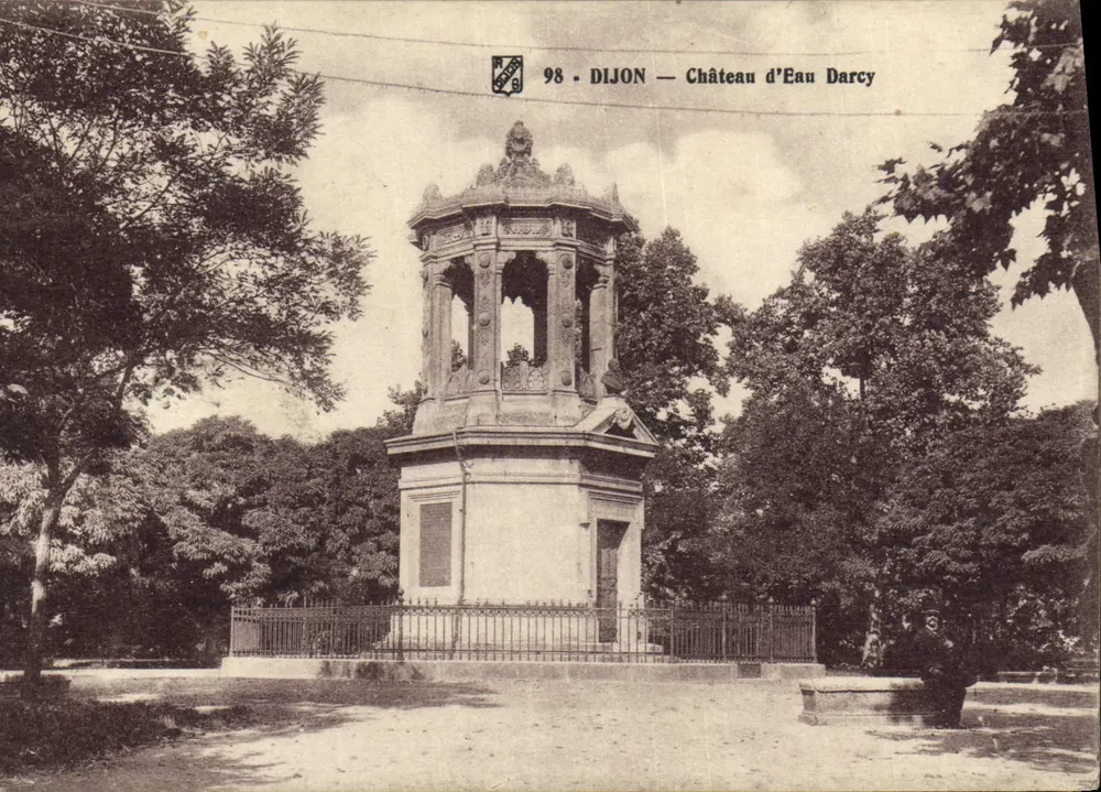 Dijon — Château d'Eau Darcy — Editor N. D. n° 98 - Frente