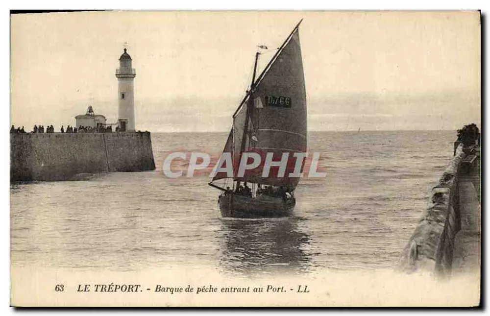 Le Tréport — Fischerboot, das in den Hafen einfährt — LL - Vorderseite