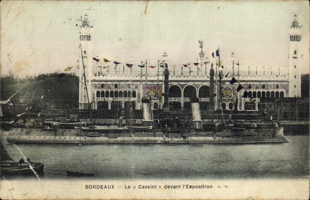 Bordeaux — Le « Cassini » devant l'Exposition — E.W. - Vorderseite