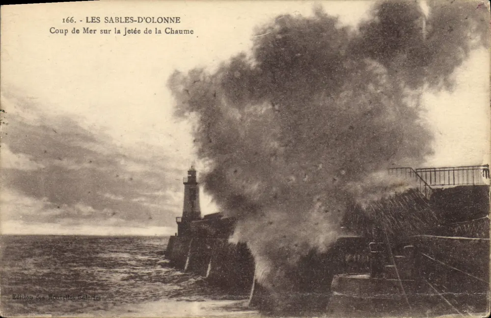 Les Sables-d'Olonne — Sturmflut an der Chaume-Mole — Edition der Nouvelles Galeries, Nr. 166 - Vorderseite