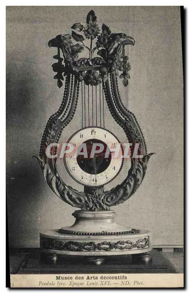 Pendule lyre — Musée des Arts décoratifs — ND. Phot. - Vorderseite