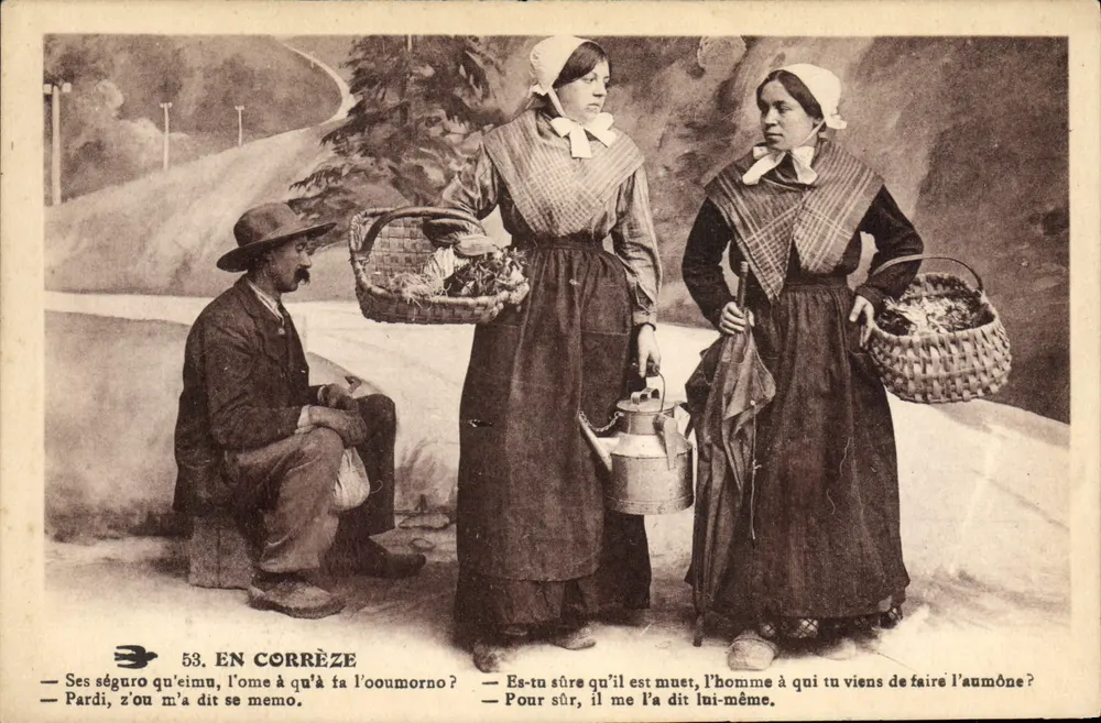 W Corrèze — Scena uliczna z dwiema kobietami i mężczyzną — Wydawca: 53 - Awers