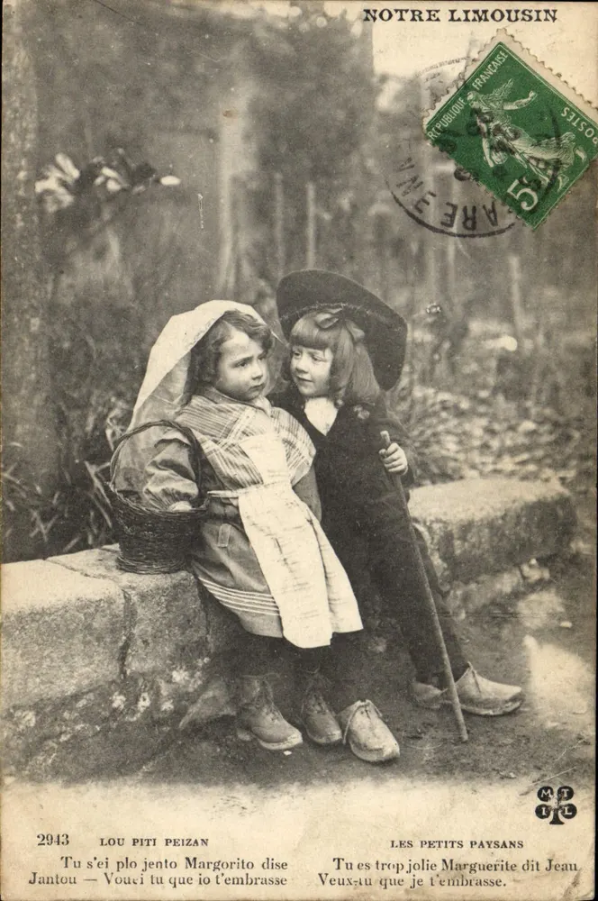 Duas jovens — Os Pequenos Camponeses — Éditions M.T.L. - Frente