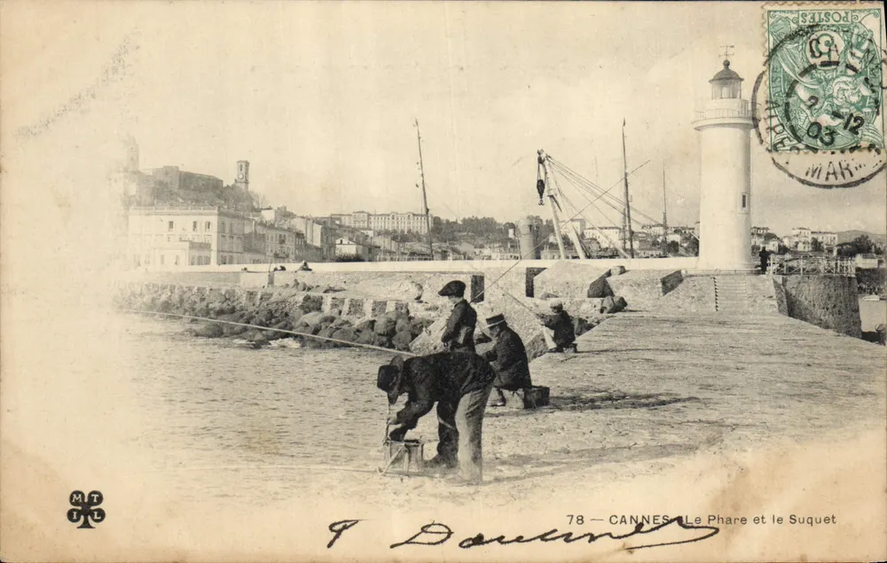 CANNES — Der Leuchtturm und der Suquet — J. Douvent - Vorderseite