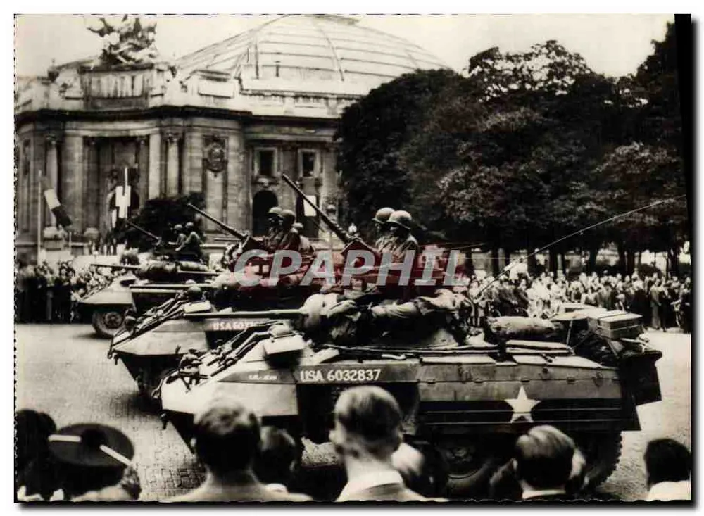 Passage amerikanischer Panzer vor dem Grand Palais — Éditions O. P. — Vertrieben von Imprimerie Presse-libération - Vorderseite