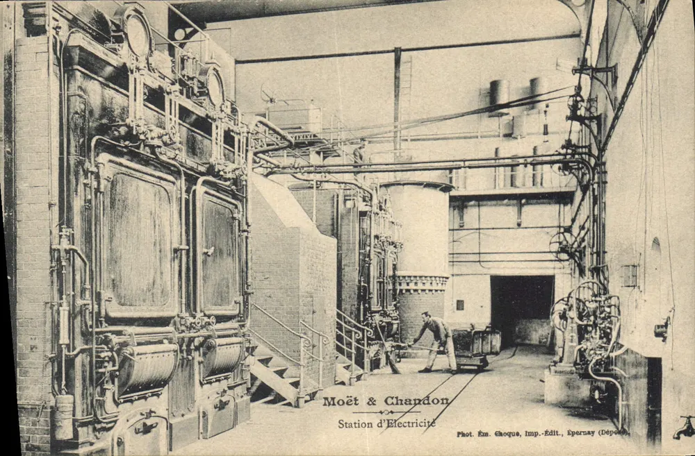Estação de Eletricidade — Moët & Chandon — Fot. Én. Choque, Imp.-Ed. Épernay (Depósito) - Frente