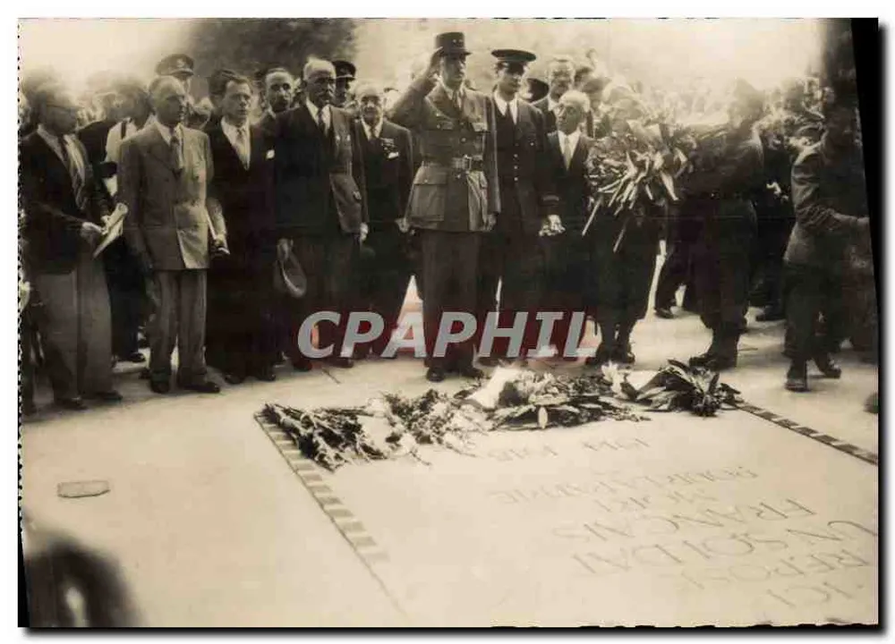 General de Gaulle vor dem Grab des Unbekannten Soldaten — Editions O.P. — n°47 - Vorderseite