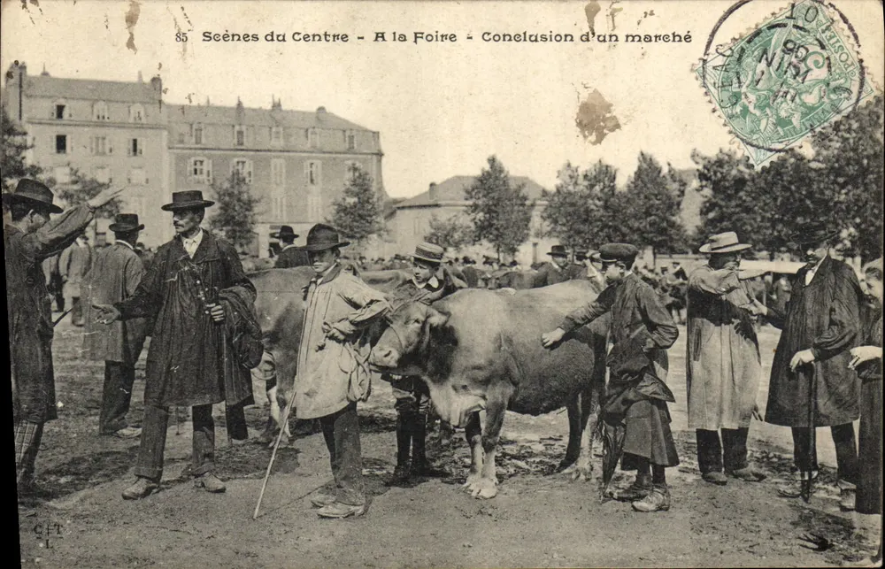 Cenas do Centro - Na Feira - Conclusão de um mercado - Editor não identificado, n° 85 - Frente