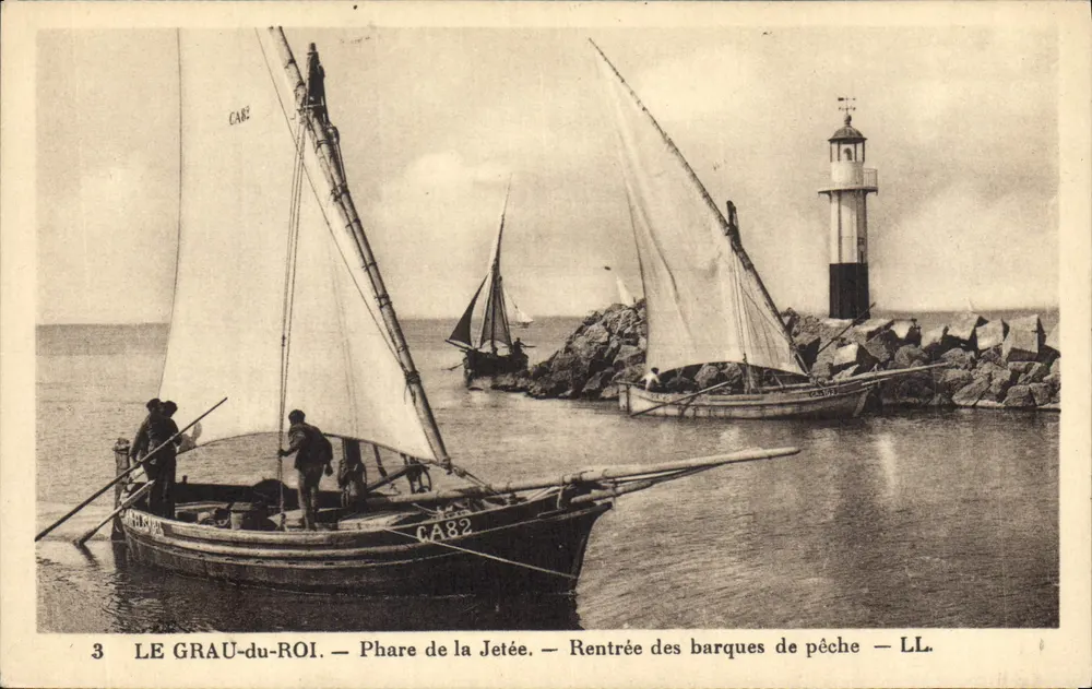 LE GRAU-DU-ROI — Leuchtturm der Mole — Rückkehr der Fischerboote — LL. - Vorderseite