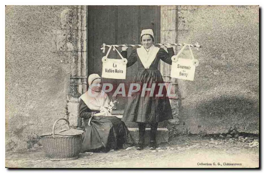 Zwei Frauen im traditionellen Kleid — Châteauroux — Sammlung G. G. - Vorderseite