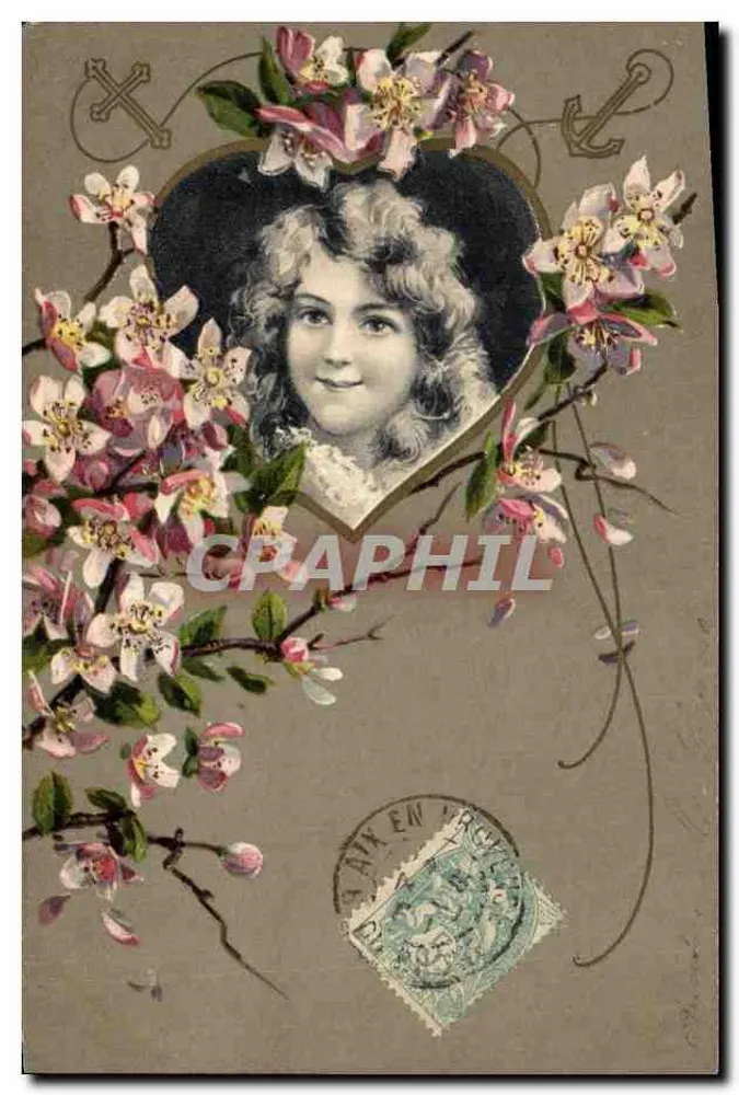 Lächelnde junge Frau — Portrait in einem Herz umgeben von Blumen — Verlag nicht sichtbar - Vorderseite
