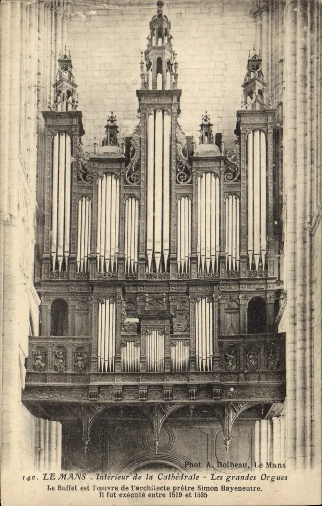 Le Mans — Innenansicht der Kathedrale — Die großen Orgeln — Fot. A. Dolbeau, Le Mans - Vorderseite