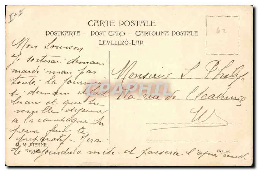 Mädchen im traditionellen Kleidung mit einem Modell eines Schiffs — Verleger M. M. Vienne, n°7119 - Rückseite