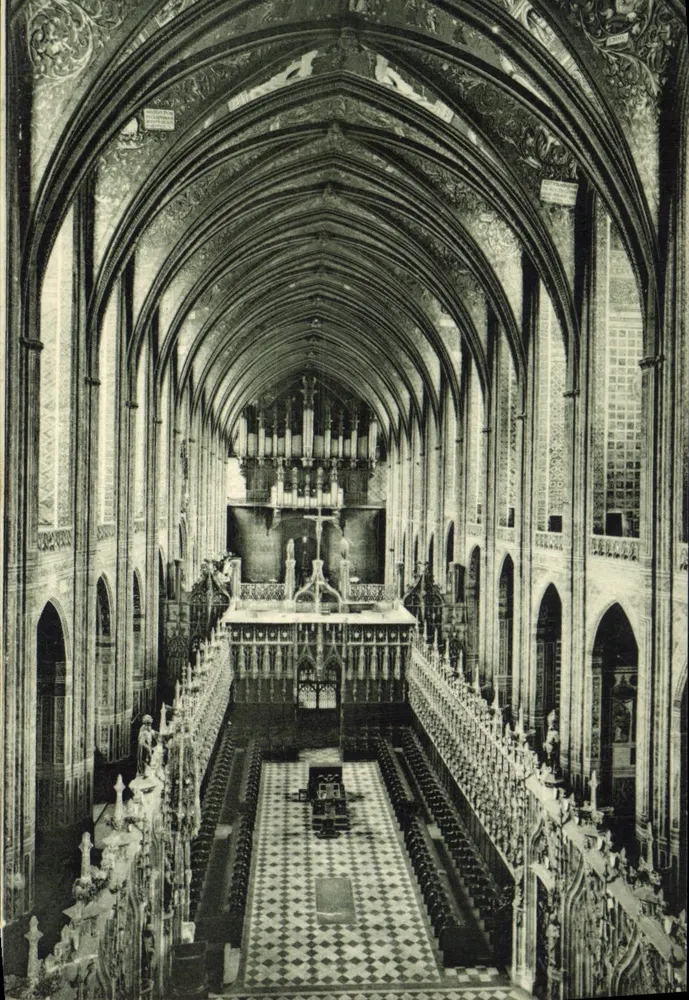 Albi — Kathedrale Sainte-Cécile — Die Kirchenschiff und der Chor - Vorderseite
