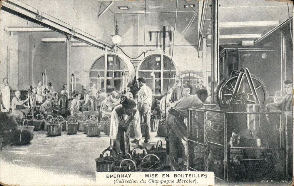 ÉPERNAY — MISE EN BOUTEILLES — Collection du Champagne Mercier — Staerck, Paris - Vorderseite