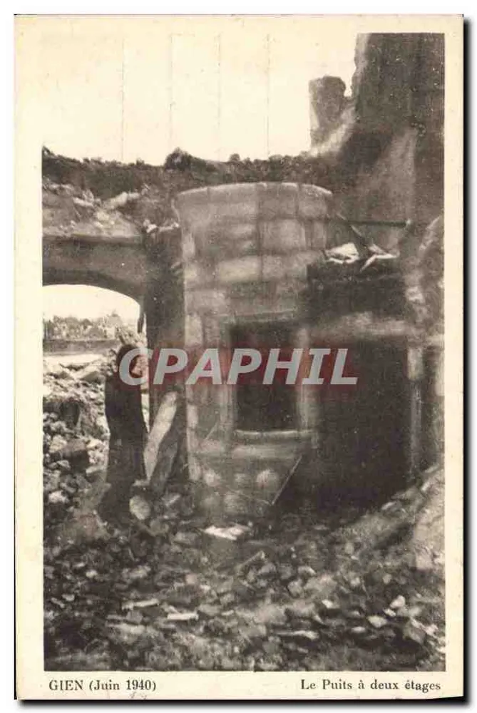 Gien (Juni 1940) — Der Zweistöckige Brunnen — Ausgabe Trippé, Gien - Vorderseite