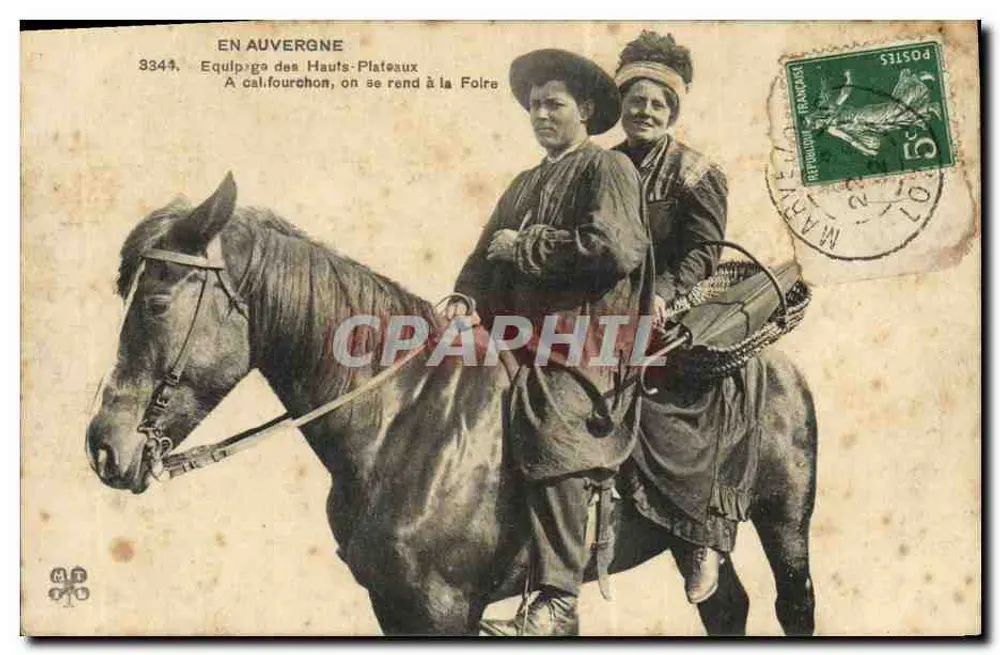 In der Auvergne — Reitgruppe auf den Hauts-Plateaux unterwegs zur Messe — MT, Nr. 3344 - Vorderseite