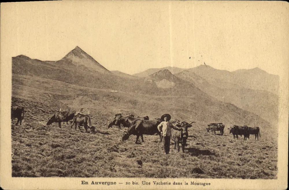 In der Auvergne — 20 bis. Ein Schäferhaus in den Bergen - Vorderseite