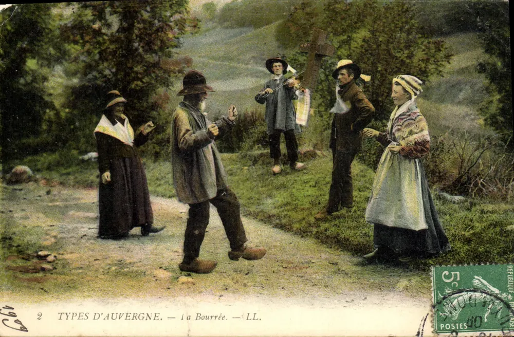 Types d'Auvergne — La Bourrée — LL. — Éditeur LL. - Frente