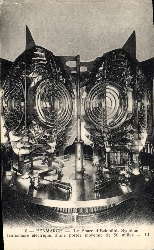 Farol de Eckmühl em Penmarch — Sistema lenticular elétrico — LL - Frente