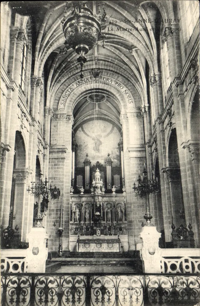 Innenansicht der St. Anne-Kirche in Auray — Ansicht des Chors und der Orgel — Verlag HLM, Nr. 429 - Vorderseite