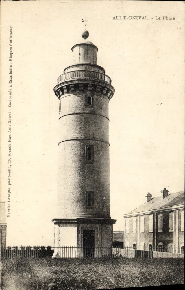 Ault-Onival - O Farol — editor Maurice Levéque, fotógrafo em Escarbotin - Frente