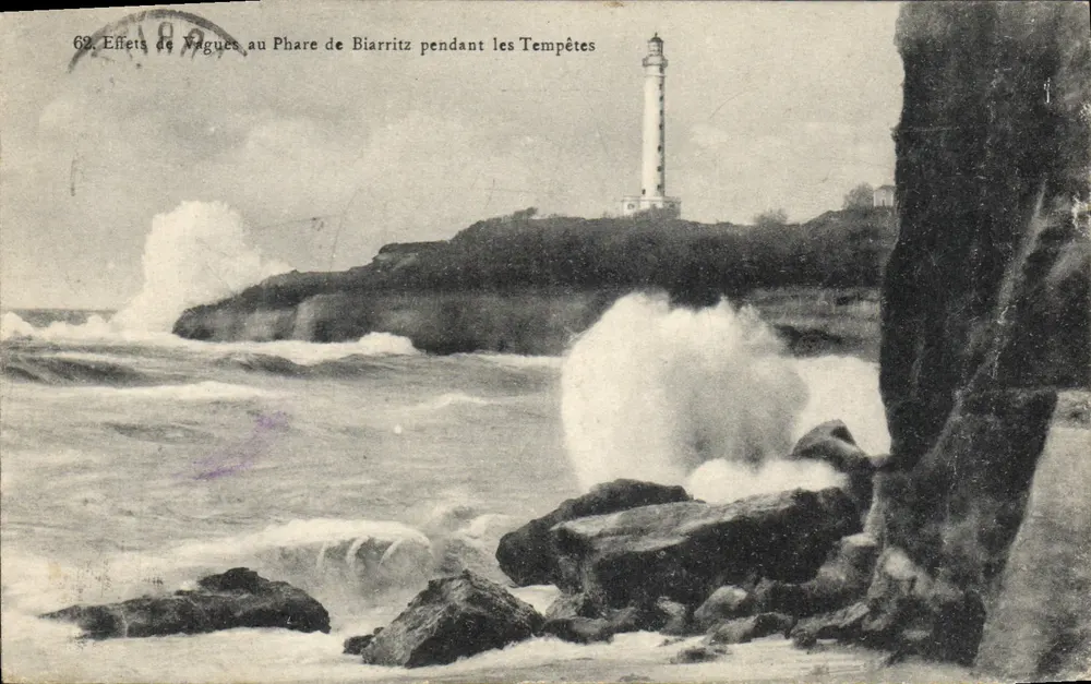 Wellenwirkungen am Leuchtturm von Biarritz während Stürmen — unbekannter Verlag, Nr. 62 - Vorderseite
