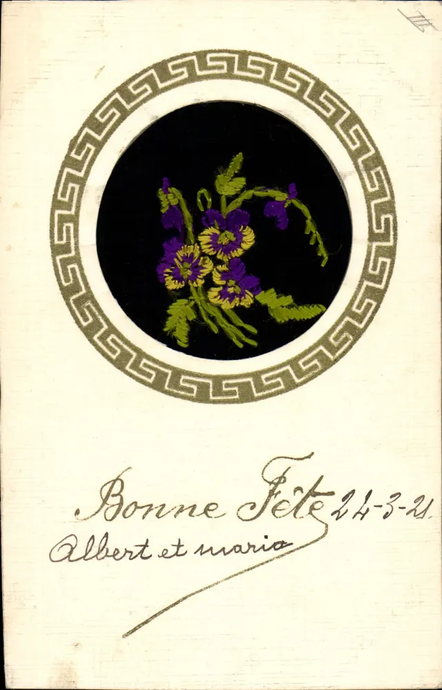 Arranjo de violetas — cartão de felicitações — Albert e Maria - Frente