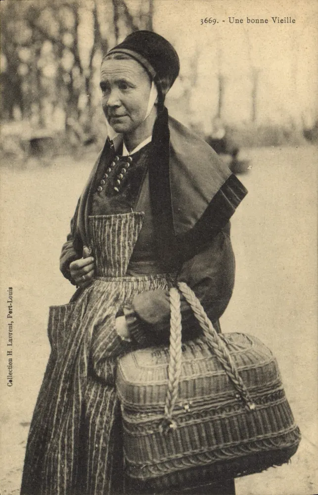 Uma Boa Velha — Coleção H. Laurent, Port-Louis — n° 3669 - Frente