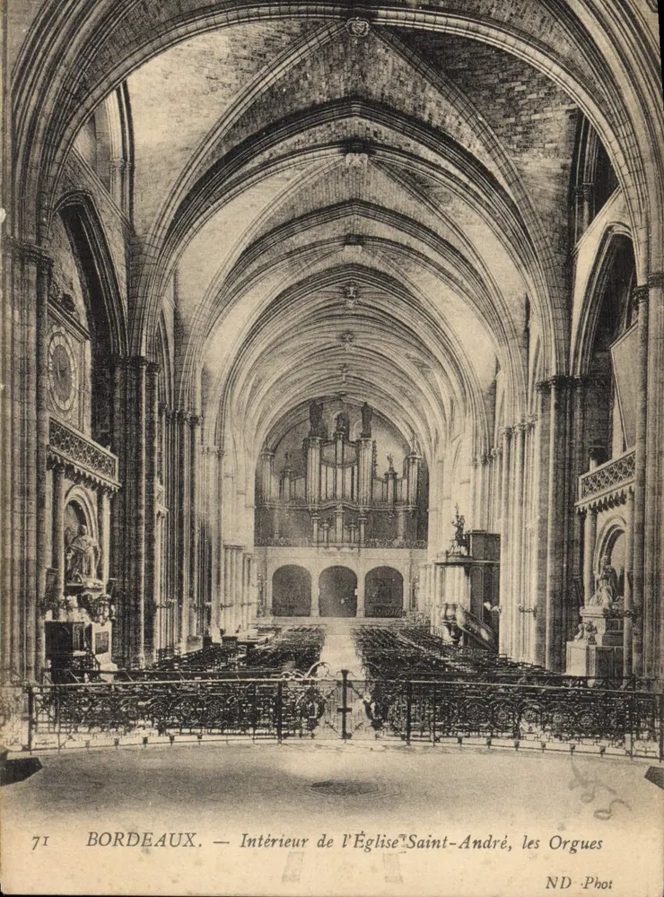 Bordeaux — Innenansicht der Kirche Saint-André, die Orgeln — ND-Phot - Vorderseite