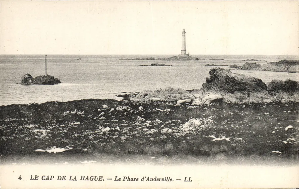 O Cabo da Hague — O Farol de Auderville — LL - Frente