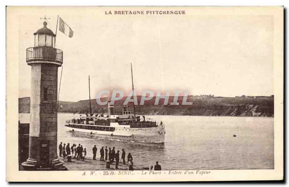 O Farol - Entrada de um Vapor — La Bretagne Pittoresque — A.W. 3539. BINIC - Frente