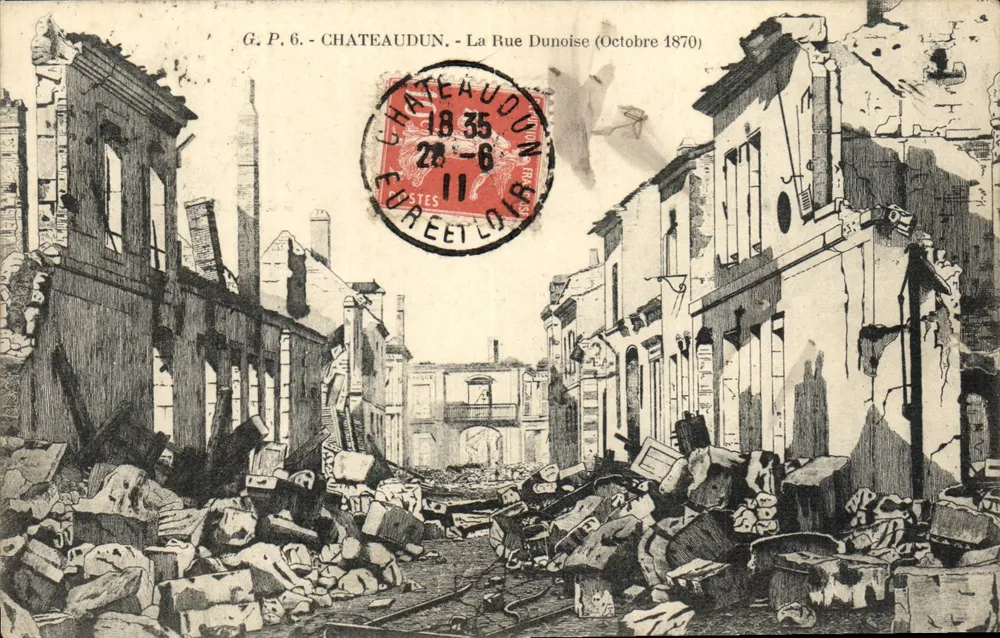 Châteaudun - La Rue Dunoise (Oktober 1870) — G.P. 6 — Verleger unbekannt - Vorderseite