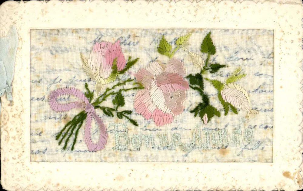 Arranjo de rosas bordadas — Boa Ano — carta de boas-vindas - Frente