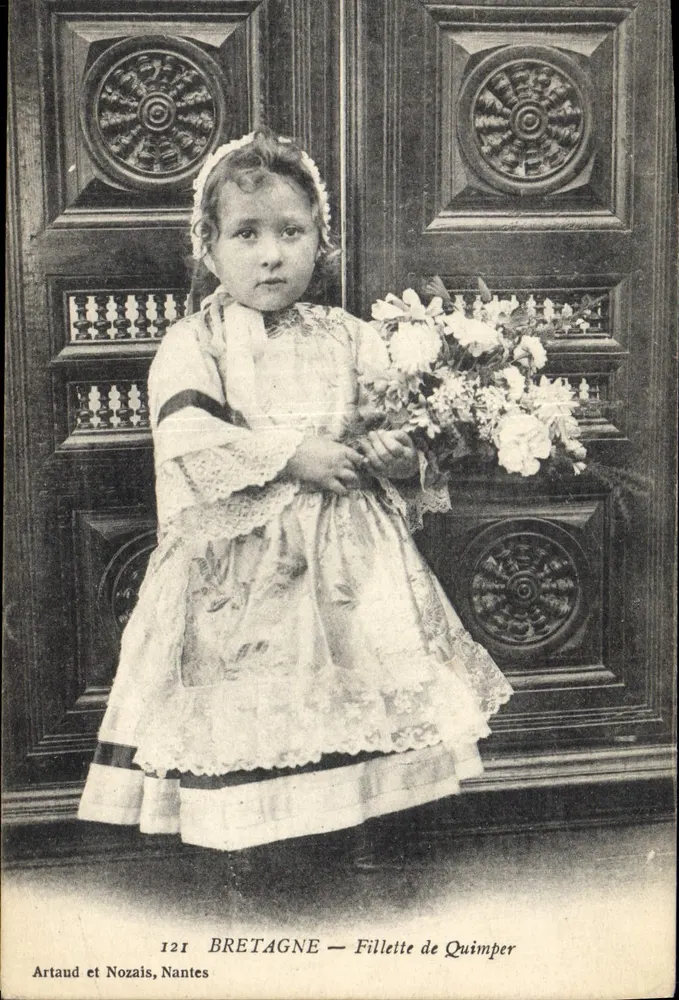 Bretanha — Menina de Quimper — Artaud e Nozais, Nantes - Frente