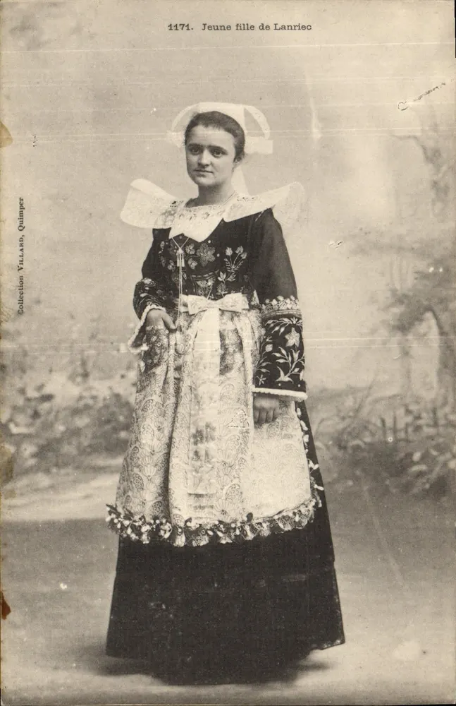 Jovem de Lanriec — traje tradicional — Coleção Yllann, Quimper, n° 1171 - Frente