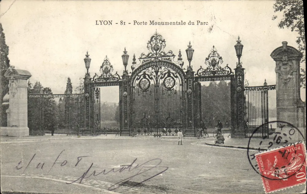 LYON - 8e - Porta Monumental do Parc — editor desconhecido, número de série não visível - Frente