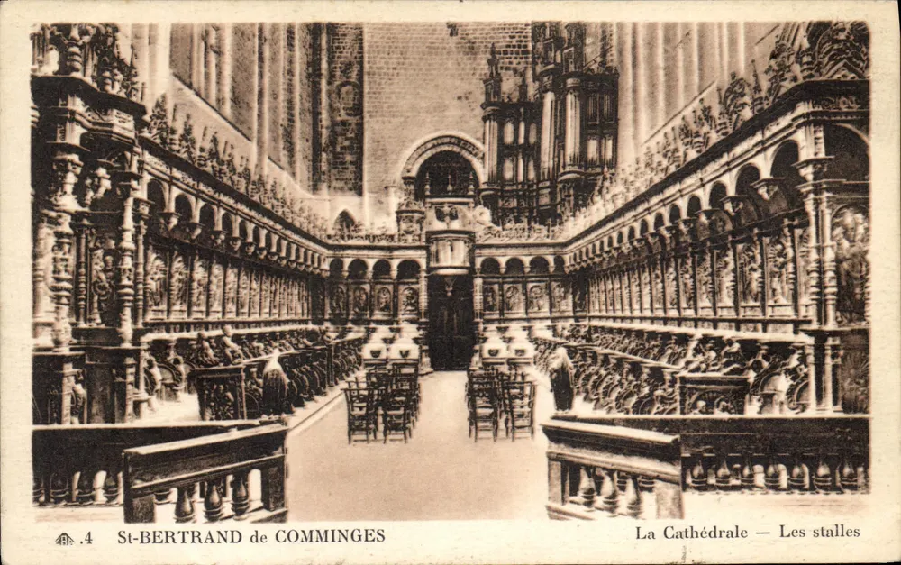 Die Kathedrale — Die Bänke — St-Bertrand de Comminges - Vorderseite